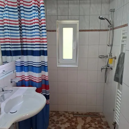 Apartment Haus Kern *